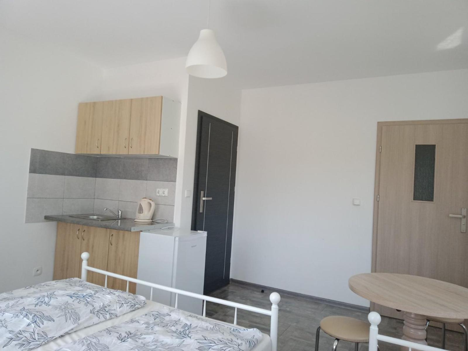 Apartamento Pokoje U Nadii Karwienskie Bloto Drugie Habitación foto