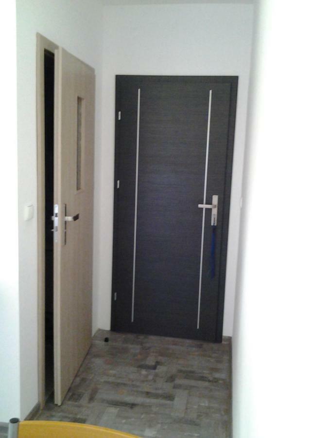 Apartamento Pokoje U Nadii Karwienskie Bloto Drugie Exterior foto